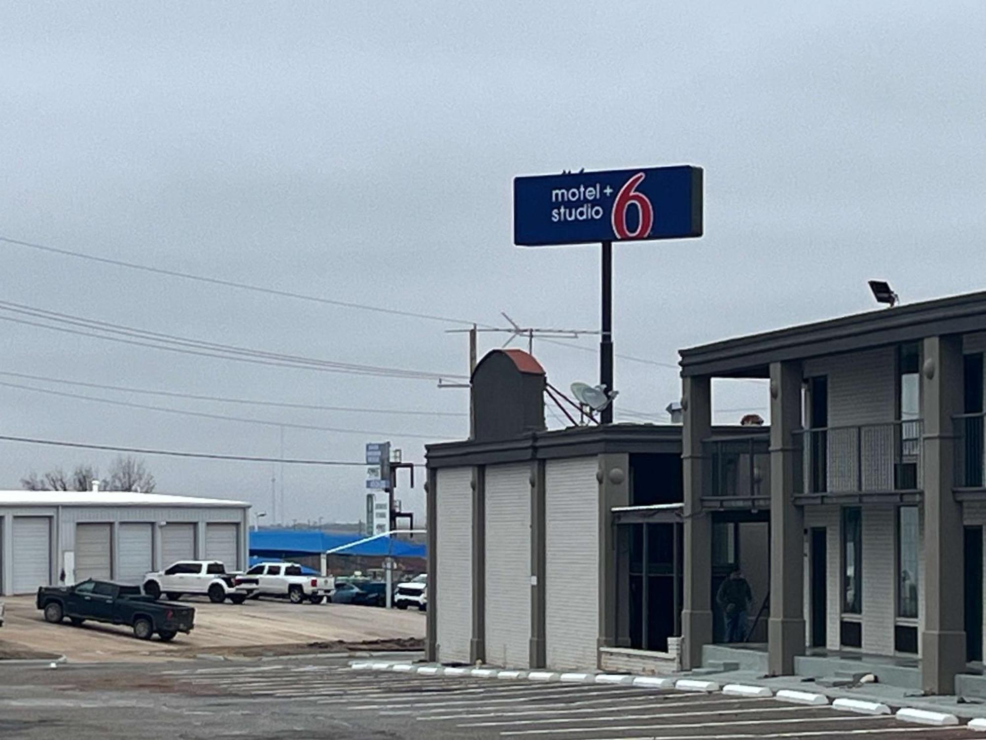 Motel 6 Chickasha, Ok ภายนอก รูปภาพ